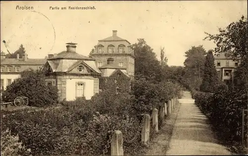 Ak Bad Arolsen in Hessen, Partie am Residenzschloss