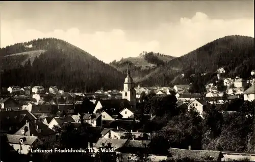 Ak Friedrichroda im Thüringer Wald, Panorama vom Ort