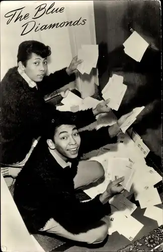 Ak Band Blue Diamonds, Fanpost