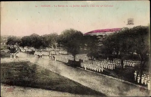 Ak Saigon Cochinchine Vietnam, La Revue du 14 Juillet dans la Cour du 11 Colonial