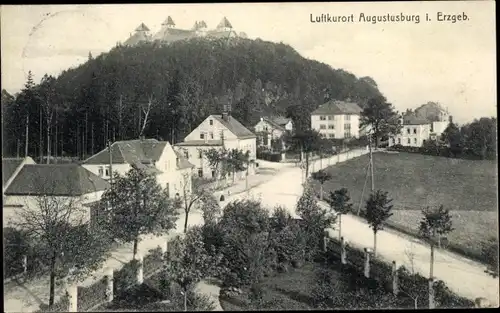Ak Augustusburg im Erzgebirge, Teilansicht mit Schloss
