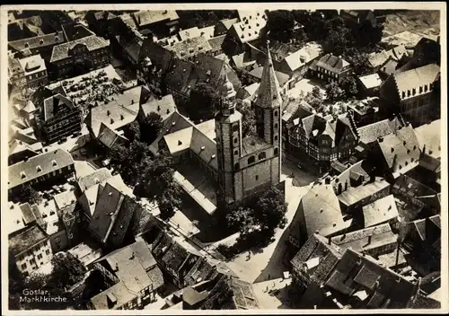 Ak Goslar am Harz, Stadtansicht mit Marktkirche, Fliegeraufnahme