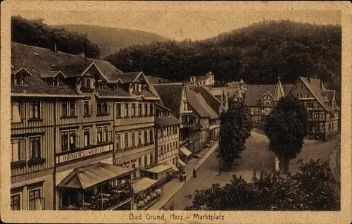 Ak Bad Grund im Harz, Marktplatz, Hotel