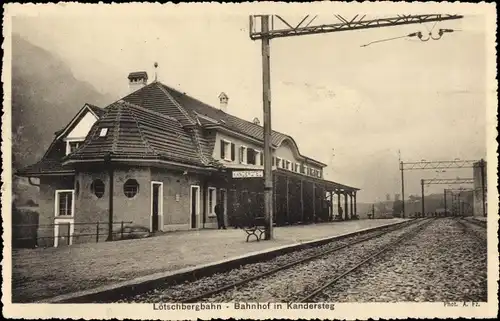 Ak Kandersteg Kanton Bern, Bahnhof der Lötschbergbahn