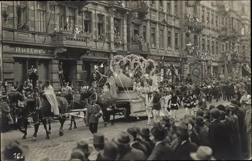 Foto Ak Dresden, Sängerfest 1925, Festzug, Schifferlied, Zuschauer