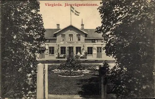 Ak Vårgårda Schweden, Järnvägsstationen, Bahnhof