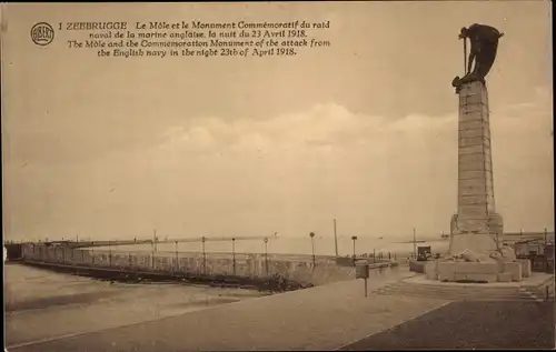 Ak Zeebrugge Westflandern, Le Mole et le Monument Commemoratif du raid naval de la marine anglaise