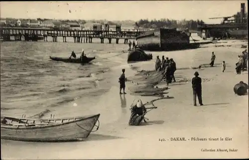 Ak Dakar Senegal, Pêcheur tirant le filet