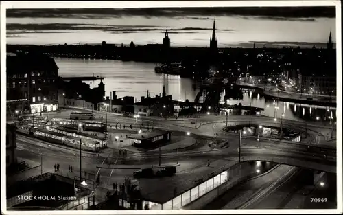 Ak Stockholm Schweden, Slussen bei Nacht