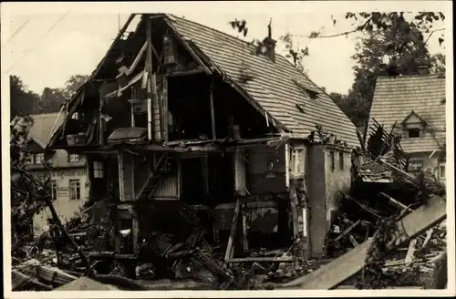 Ak Berggießhübel in Sachsen, Hochwasser am 8. Juli 1927, zerstörtes Haus, Ruine