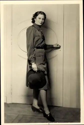 Ak Princesse Josephine Charlotte, Portrait als Pfadfinderin