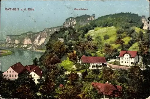 Ak Kurort Rathen Elbe, Blick auf Ort und Basteifelsen