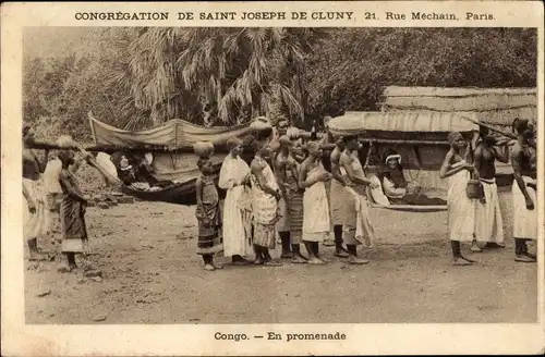 Ak Französisch Kongo, En promenade, Congrégation de Saint Joseph de Cluny, Afrikaner