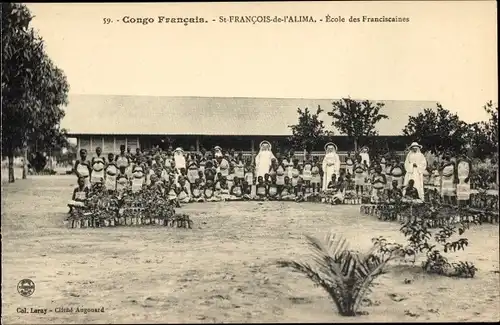 Ak Französisch Kongo, St. Francois de l'Alima, École des Franciscaines