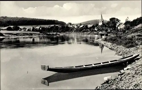 Ak Bodenfelde an der Weser, Uferpartie, Boot