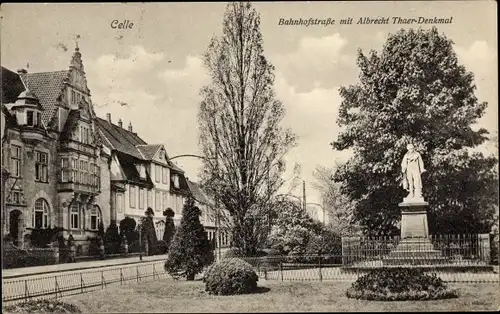 Ak Celle in Niedersachsen, Bahnhofstraße, Albrecht Thaer Denkmal