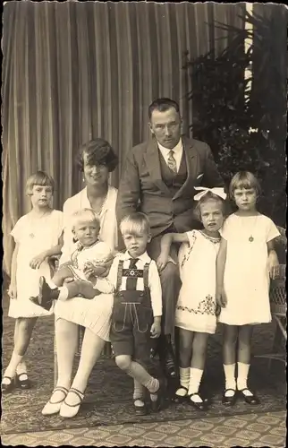 Foto Ak Friedrich von Hohenzollern, Margarete von Sachsen, Kinder, Maria Antonia, Maria Adelgunde