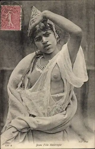 Ak Jeune fille Mauresque, barbusige Frau, Maghreb