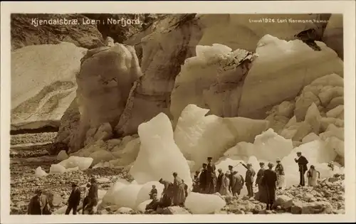 Ak Loen Stryn Norwegen, Kjendalsbrae. Loen i Norfjord, Besucher der Eisberge