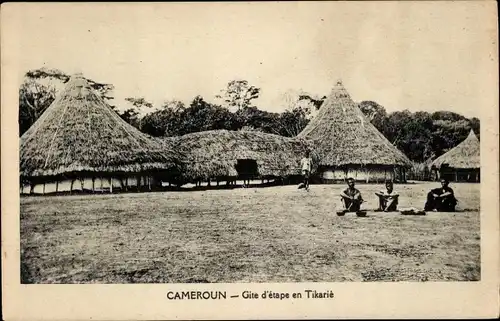 Ak Kamerun, Gite d'etape en Tikarie, Strohhütten, Einheimische