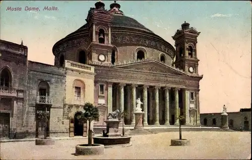 Ak Malta, Musta Dome