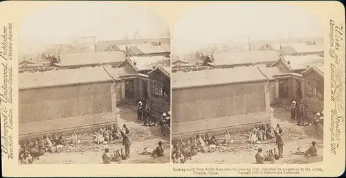 Stereo Foto Tientsin China, Looking north from South Gate over the burning City