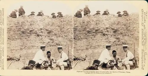 Stereo Foto Tientsin China, Japanese Doctors attending their wounded after Battle of Tientsin