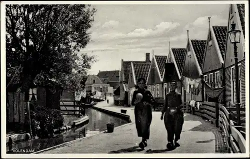 Ak Volendam Nordholland Niederlande, Jungen in Trachten