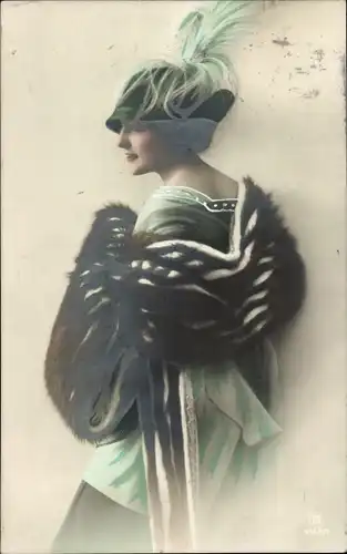 Ak Portrait einer Frau mit Hut und Pelzstola