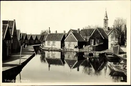 Ak Volendam Nordholland Niederlande, Breekje, Kirchturm