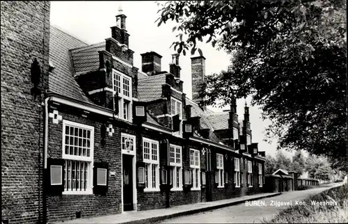 Ak Buren Gelderland Niederlande, Zijgevel Kon. Weeshuis