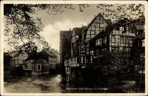 Ak Hannover in Niedersachsen, Alte Häuser an der Leine