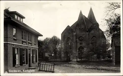 Ak Garderen Gelderland, Kerkplein