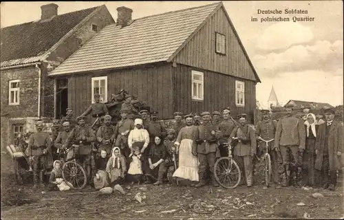 Ak Deutsche Soldaten im polnischen Quartier, I WK