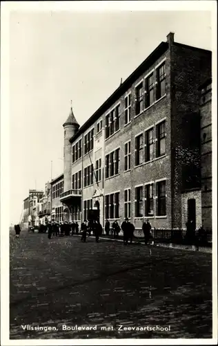 Ak Vlissingen Zeeland Niederlande, Boulevard met Zeevaartschool