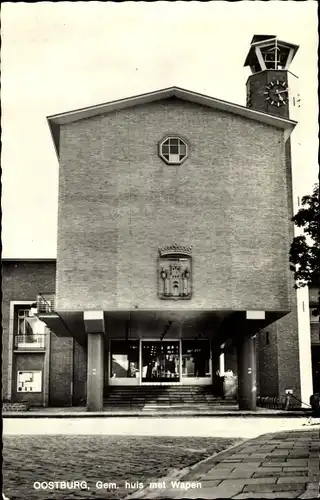 Ak Oostburg Zeeland, Gemeentehuis met Wapen