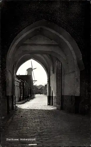 Ak Zierikzee Zeeland, Nobelpoort, Molen