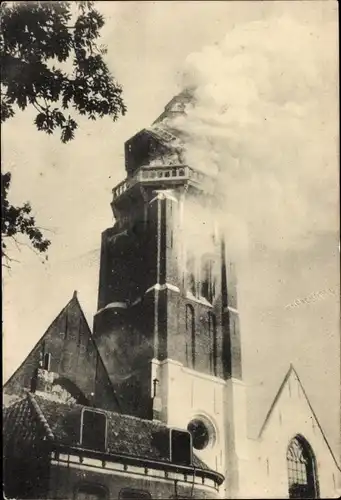 Ak Vlissingen Zeeland Niederlande, Brand van de St Jacobskerk met toren op 9 Sept. 1911