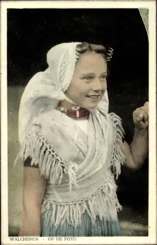 Ak Walcheren Zeeland, Mädchen in niederländischen Trachten