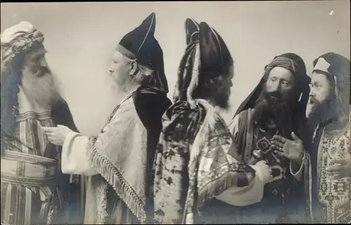 Ak Oberammergau in Oberbayern, Passionsspiel 1910, Priester und Pharisäer