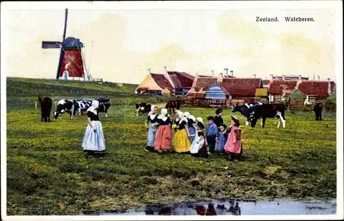 Ak Walcheren Zeeland, Windmühle, Kinder in Tracht, Ort