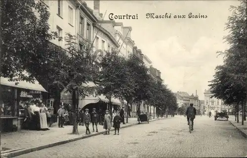 Ak Courtrai Westflandern, vue générale du Marché aux Grains