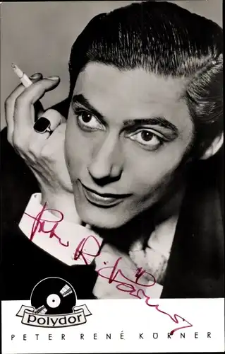 Ak Schauspieler Peter René Körner, Portrait mit Zigarette, Grimm, Autogramm