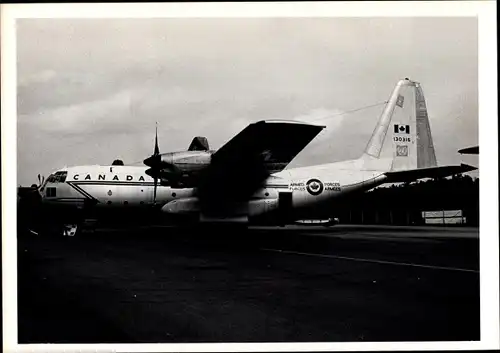 Foto Kanadisches Militärflugzeug, Lockheed C 130