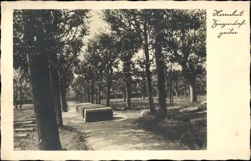 Ak Herrnhut Oberlausitz, Zinzendorfgräber auf dem Friedhof