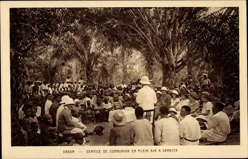 Ak Samkita Gabun, Service de Communion en plein air