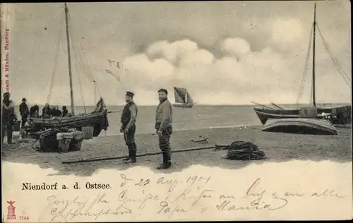 Ak Ostseebad Niendorf Timmendorfer Strand, Boote am Strand