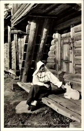 Ak Skansen Stockholm Schweden, Moragarden, junge Frau in Tracht, Ziege