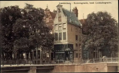 Ak Amsterdam Nordholland Niederlande, Keizersgracht, hoek Leidschegracht.