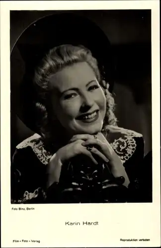 Ak Schauspielerin Karin Hardt, Portrait, Hut